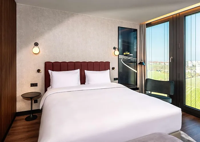 Radisson Blu At Porsche Design Tower 4* Στουτγκάρδη