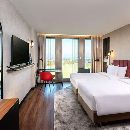 ホテル Radisson Blu At Porsche Design Tower