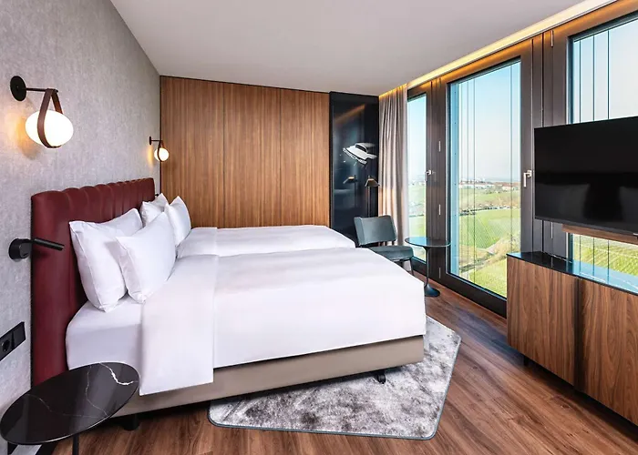 Hotel Radisson Blu At Porsche Design Tower 4*