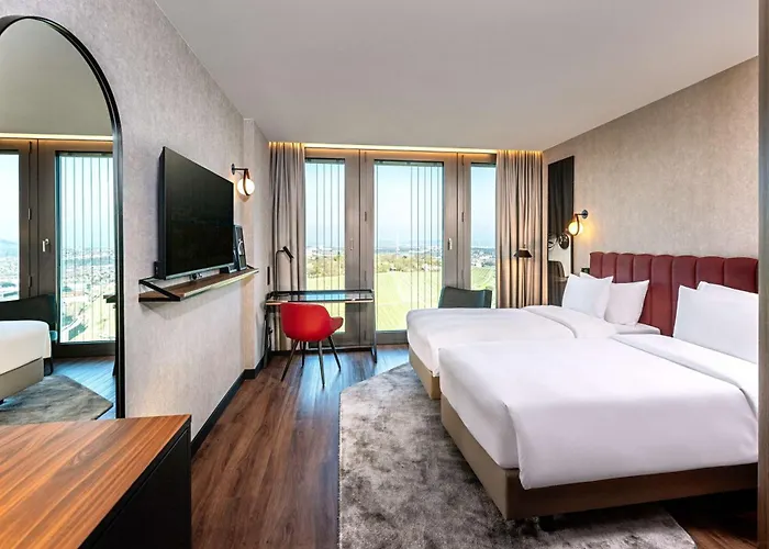 Hotel Radisson Blu At Porsche Design Tower