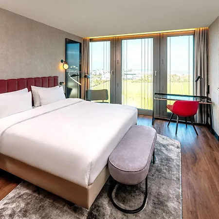 Hotel Radisson Blu At Porsche Design Tower Stuttgart