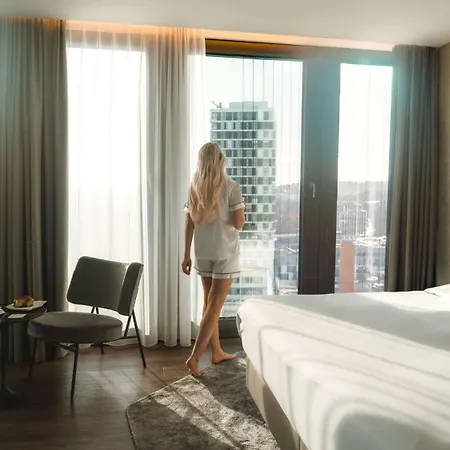 Radisson Blu At Porsche Design Tower Stuttgart