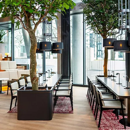Radisson Blu At Porsche Design Tower 斯图加特