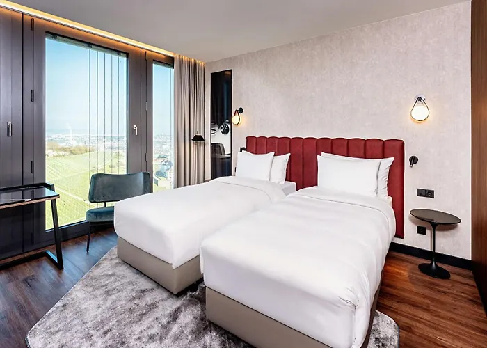 Отель Radisson Blu At Porsche Design Tower