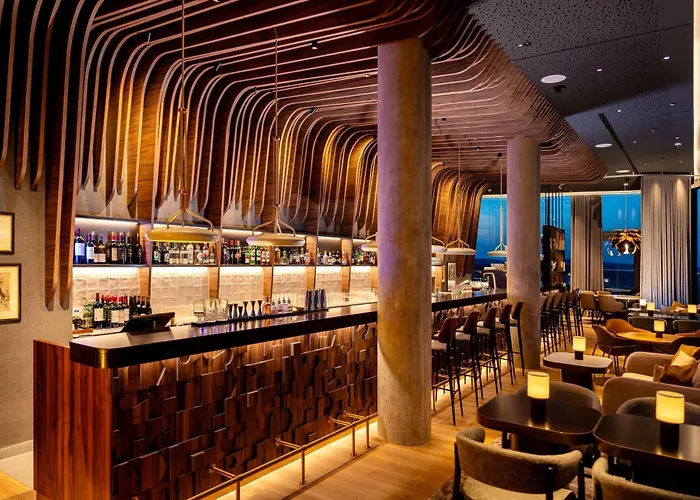 Radisson Blu At Porsche Design Tower Отель